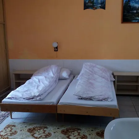 Prenájom V Súkromí 3*