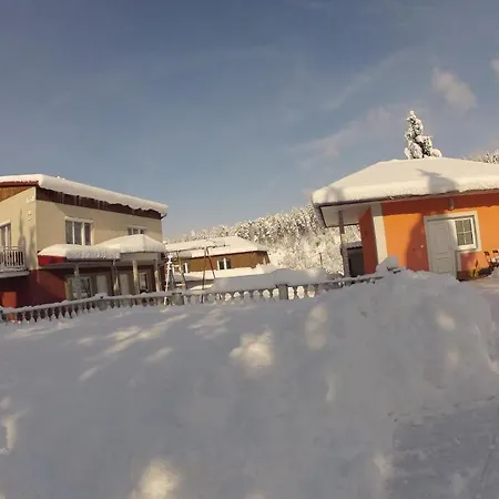 Prenajom V Sukromi Krompachy Guest house 3*